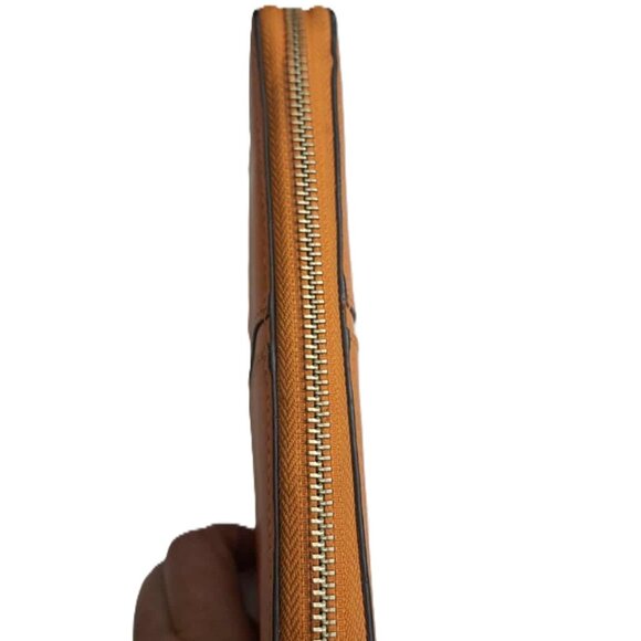 Danier Genuine Leather Everyday Wallet with 16 Card Slots - Picture 6 of 7